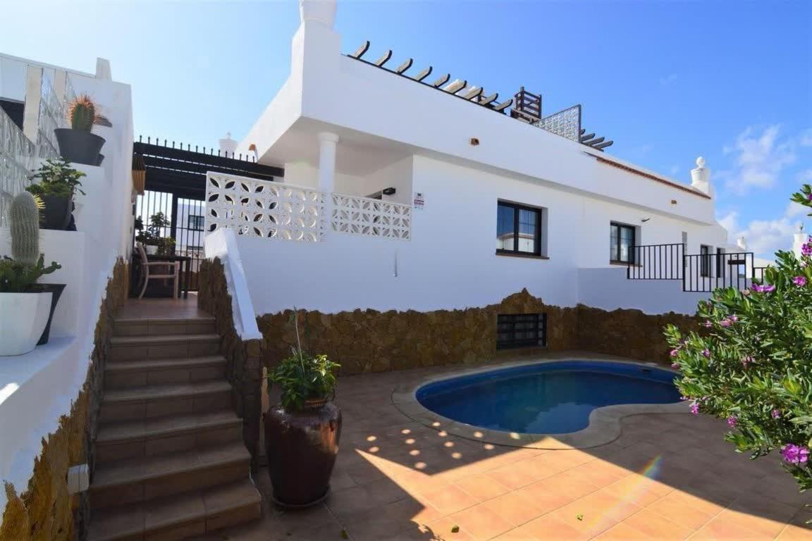 Hotel Coco Surfhouse - Coworking Coliving Corralejo Esterno foto